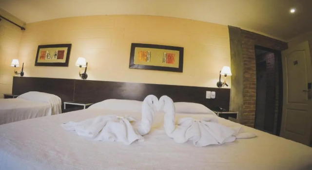 Трёхместный номер Superior с красивым видом из окна Hotel Torres del Sol