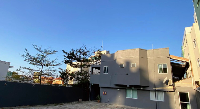 Residencial Melfi 3 Ap 3, Забронировать Отель Бомбиньяс Санта-Катарина