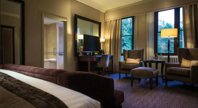 Номер Deluxe Nutfield Priory Hotel & Spa