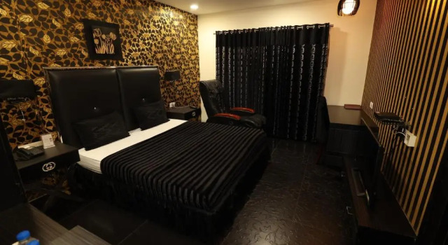 Люкс Hotel Varun