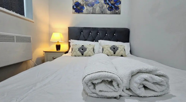 Charming Oxford Apartment in Telford - Flat 2, Varaa Huoneisto Asunnot kohteessa Merseyside, Huoneisto