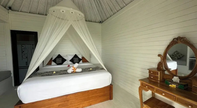 Коттедж с балконом и с видом на море Blue Lagoon Secret Villas