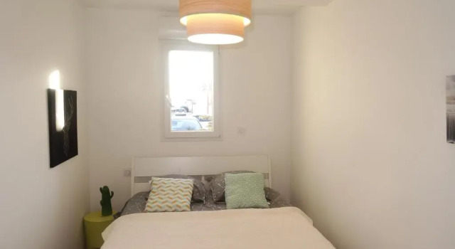 Appartement neuf 6 couchages 50 metres de la plage, Book Lejlighed Hoteller i Corbières med parkering, Parkering