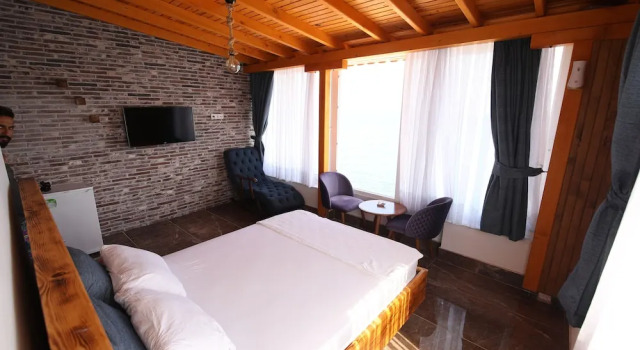 Mose Restoran Motel Beach
