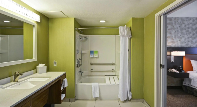 Двухместный люкс Home2 Suites by Hilton Rochester Henrietta, NY