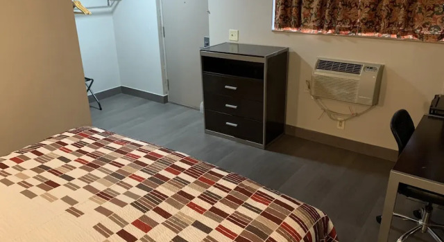 Days Inn Long Island/Copiague, Varaa Hotelli Copiague Long Island