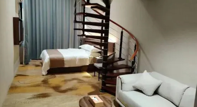 Люкс Дуплекс Ji Hotel Xi'an Hepingmen Metro Station
