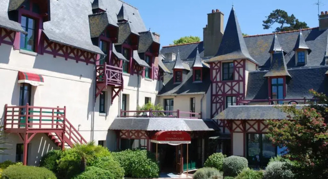 Manoir Du Cunningham, Забронировать Отель Saint-Servan Сен-Мало, рядом с Порт Сен-Мало