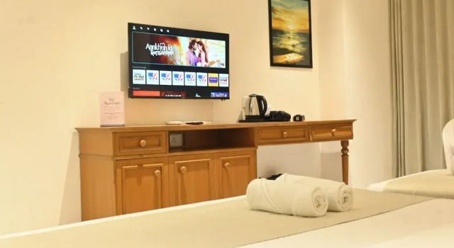 Hotel Royal Comfort, Rezervovat Hotel Hotely v Gujarat s parkováním, Parkování