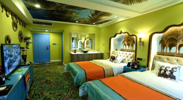Vegas Cultural Hotel Shaoling Branch
