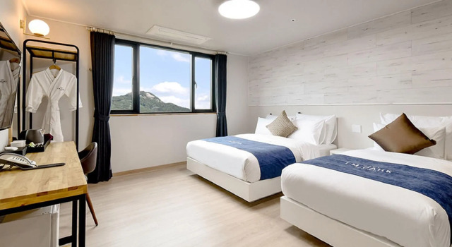 Двухместный семейный номер Superior CM Park Hotel