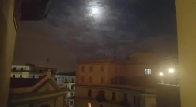 B&B Bellezze di Napoli, Забронировать Отель «постель и завтрак» Неаполь - Центральный вокзал Неаполь, рядом с Церковь Пио Монте делла Мизерикордия