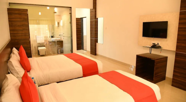 Двухместный люкс Standard с видом на реку Hotel Royal Orbit