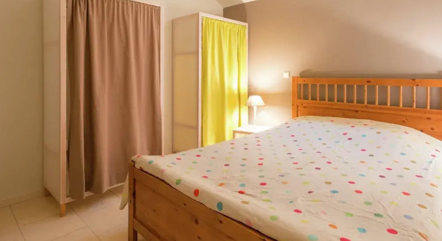 Holiday Home in Thirimont Near Forest & Sauna, Rezervovat Hotel Hotely v Lutych s parkováním, Parkování