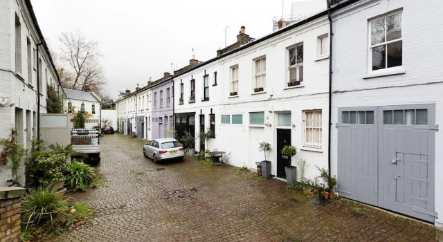 Veeve - The Writer's Mews