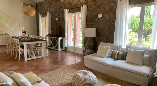 Fantastic pool villa 900m to the beach; with extravagant big garden, Забронировать Вилла Отели Сент-Максима с бассейном, Бассейн