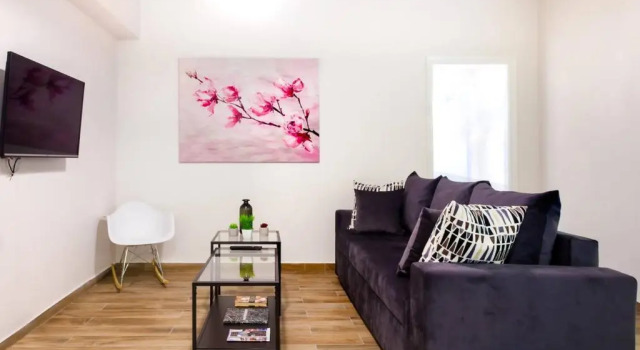 TONI'S 2BD Apartment with Terrace next to Stadium