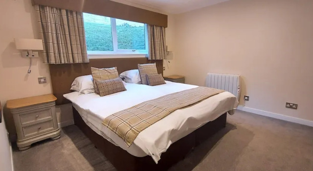Loch Rannoch Highland Club Pine Marten Lodge 07, Buchen Sie Ferienwohnung Hotels in Schottland mit Parkplatz, Parkplätze