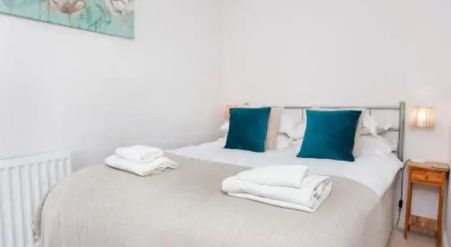 Apartment 5 the Keyes- Bright & Spacious Apartment with Free Parking, Varaa Huoneisto Asunnot kohteessa Merseyside, Huoneisto