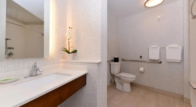 Четырёхместный номер Standard Holiday Inn Express & Suites Trinity by IHG