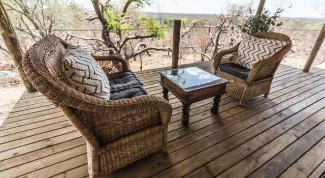 Бунгало The Wild Blue Lodge SAFARI & SPA
