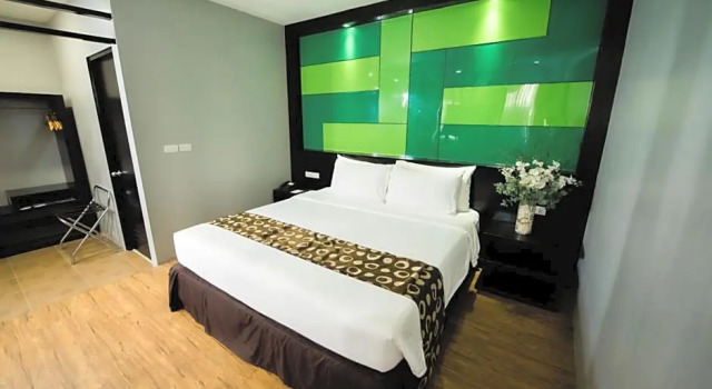 Люкс Sun City Suites