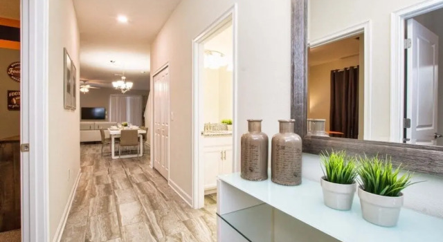Storey Lake-5 Bedroom Townhome w/Spashpool-1622ST