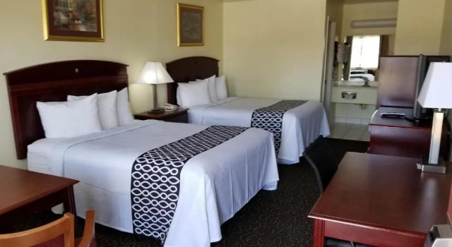 Четырёхместный номер Standard Shiloh Inn Lamesa