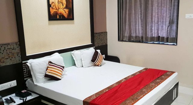 O Hotel, Rezerwuj Hotel Ahmednagar 