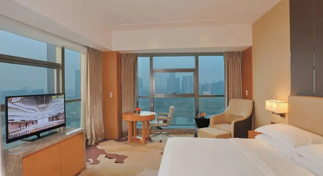 Standardowy dwuosobowy pokój z widokiem na jezioro Crowne Plaza Yiwu Expo