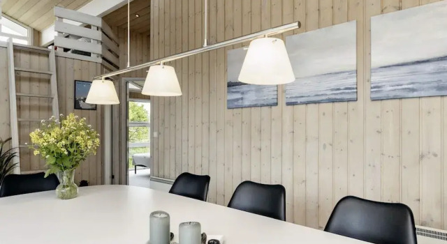 5 Star Holiday Home in Hjorring, Réserver Maison de vacances Hôtels à Vestjylland avec parking, Parking