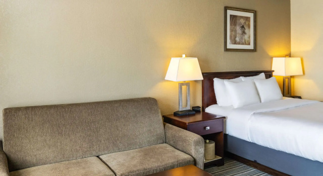 Двухместный номер Standard Quality Inn & Suites Yorkton