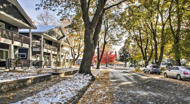 Коттедж Charming Downtown Coeur D'alene Home With Yard!