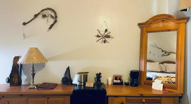 Номер Standard с видом на реку Whispering Pines Lodge