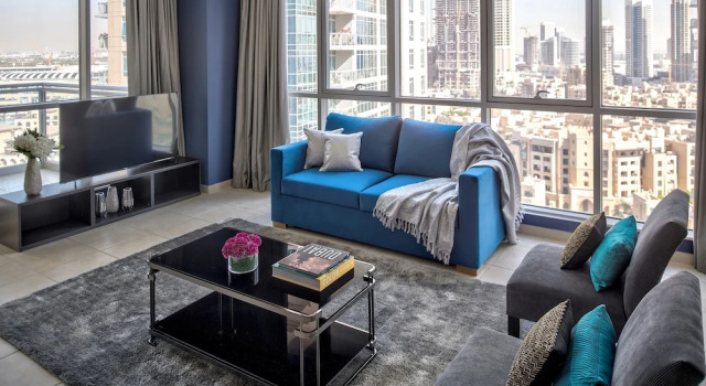 Апартаменты с 2 комнатами с балконом и с видом на город Luxury Staycation - The Residences Tower
