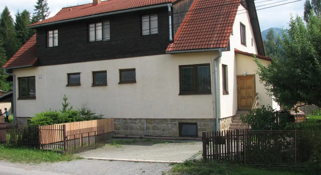 Forester Apartment Zuberec, Varaa Huoneisto Hotellit Rohace pysäköinnillä, Pysäköinti