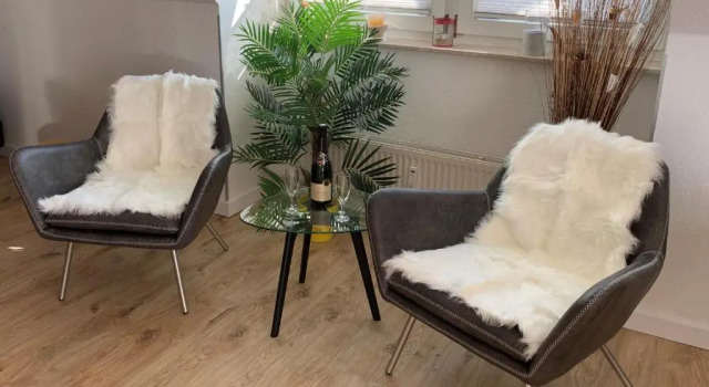 Апартаменты c 1 комнатой Ferienwohnung Tine mit Balkon, Fahrrädern und Strandkorb im Sommer