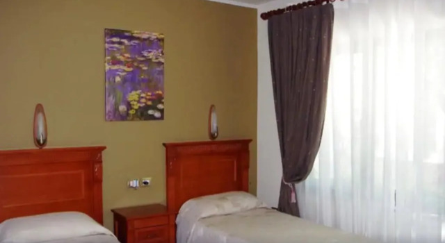 Hotel Millennium, Забронировать Отель Тирана область Тирана, рядом с Skanderbeg Square