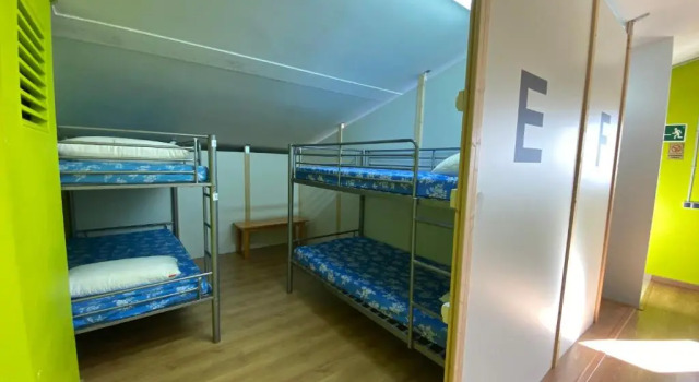 Кровать в общем номере Hostel & Gym Relise - Albergue Juvenil