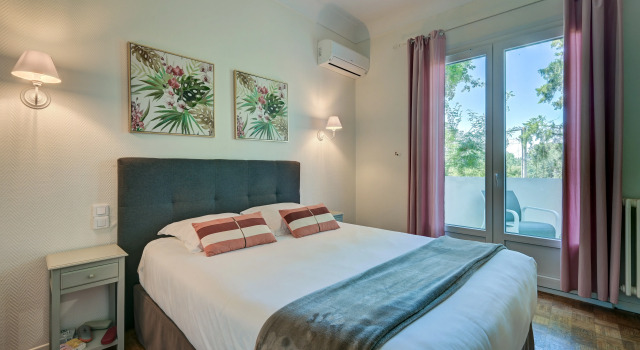 Hostellerie Le Blason de Provence, Book Hotel Hoteller i Vaucluse med parkering, Parkering