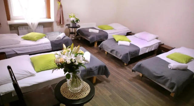 Кровать в общем номере Royal Hostel
