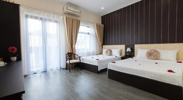 Семейный номер Standard с балконом Hanoi Elpis Hotel