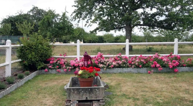 Gîte rénové à la ferme, 4 chambres, jardin clos, WiFi, parking, animaux, activités nature à proximité - FR-1-497-27, Réserver Hôtel  