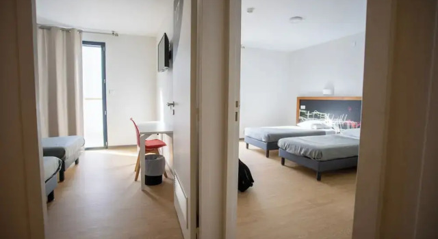 CIS Lamourelle, Rezerwuj Hotel Hotele w Carcassonne ze śniadaniem, Śniadanie