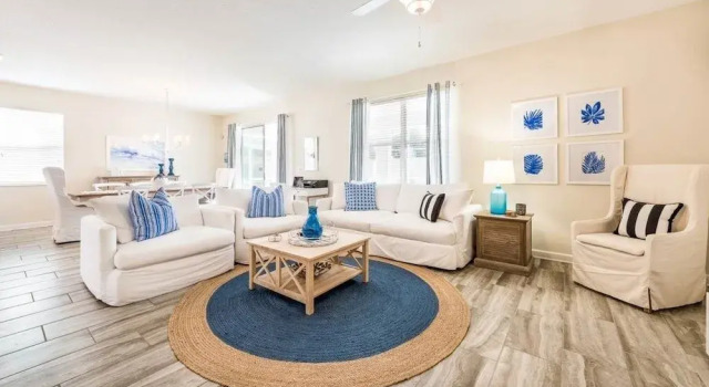 Spacious 5 Bed Pool Home With Game Room-1544mvd 5 Bedroom Home, Book Feriehus Hoteller i Four Corners med pool, Swimmingpool