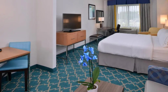 Люкс Holiday Inn Express and Suites West Ocean City by IHG