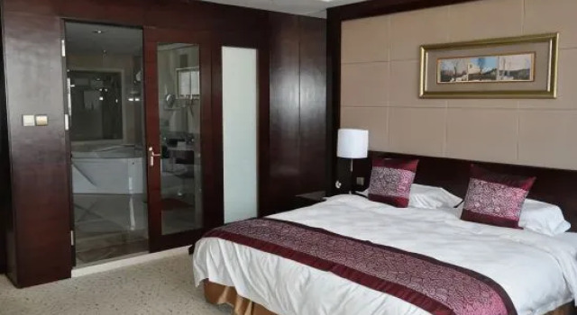 Люкс Deluxe Dunhao International Hotel Dalian