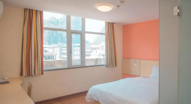 Номер Business 7Days Inn Guilin Yangshuo Shili Gallery