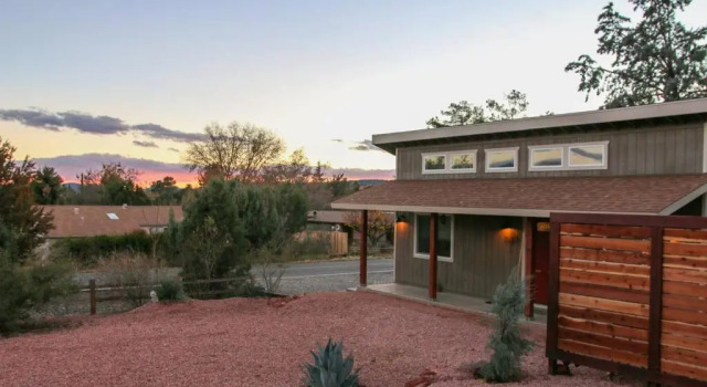 Коттедж Red Rocks! Stroll to trails! 1 Bd in W. Sedona!