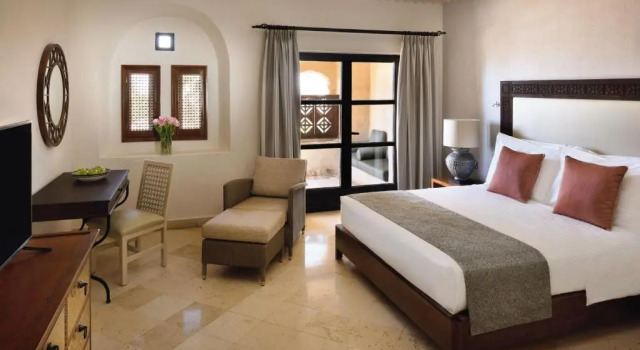 Двухместный люкс Mövenpick Resort & Spa Dead Sea